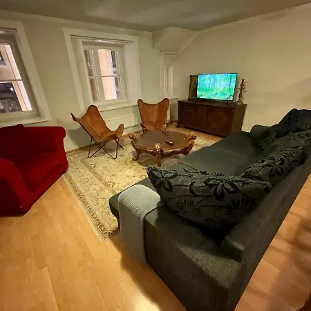 3 Bedroom Unique In Old Town