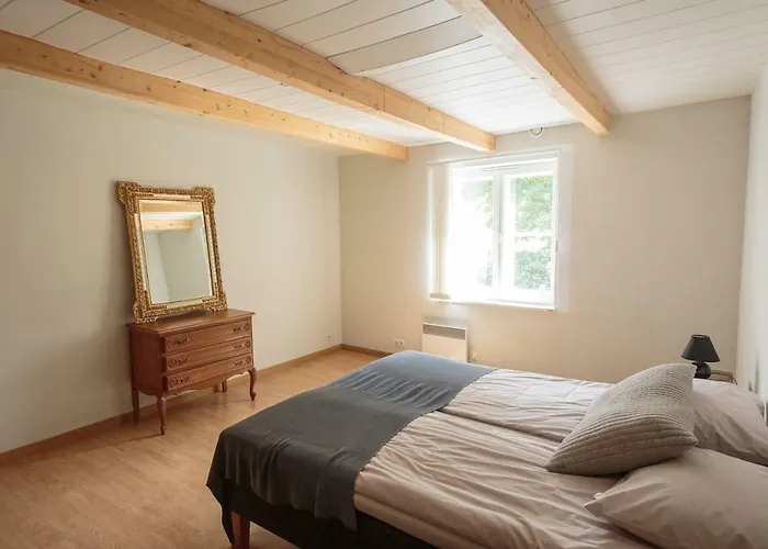 3 Bedroom Unique In Old Town Ταλίν