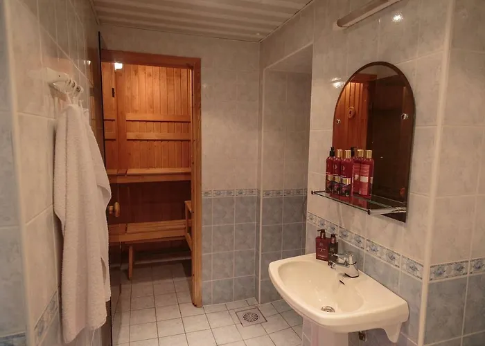 3 Bedroom Unique In Old Town Διαμέρισμα Ταλίν