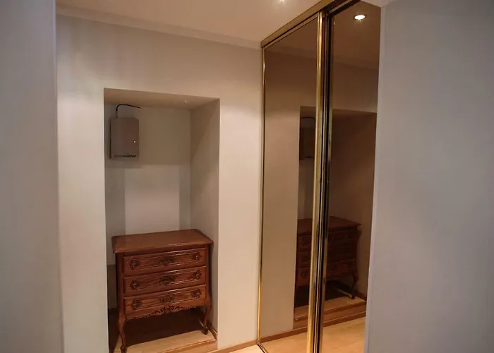 3 Bedroom Unique In Old Town Διαμέρισμα Ταλίν